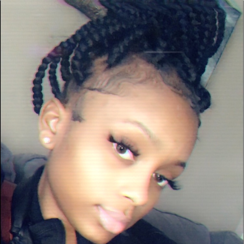 Meet your Posher, Ravin